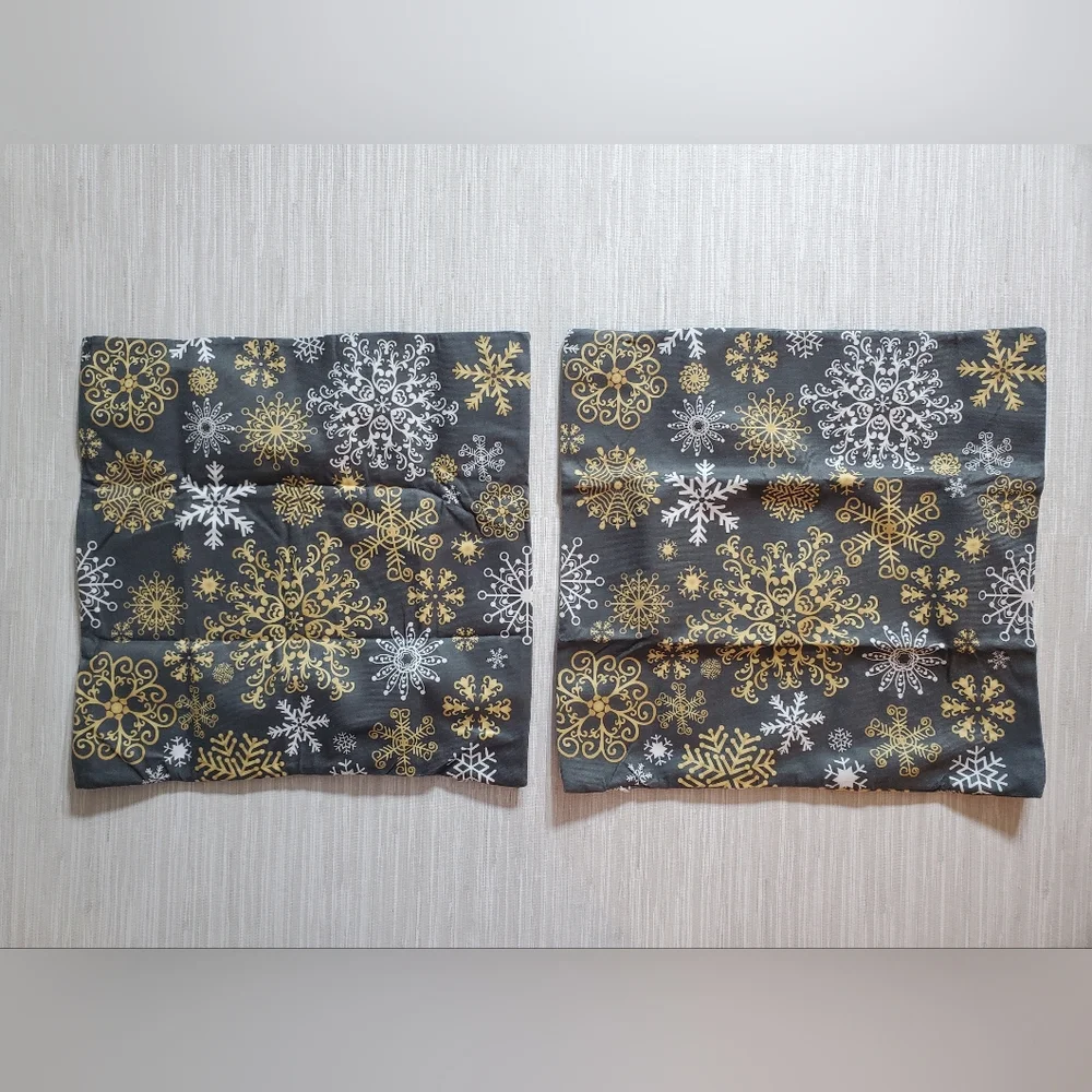 2 Cozy Fleece Throw Pillow Covers 17.5